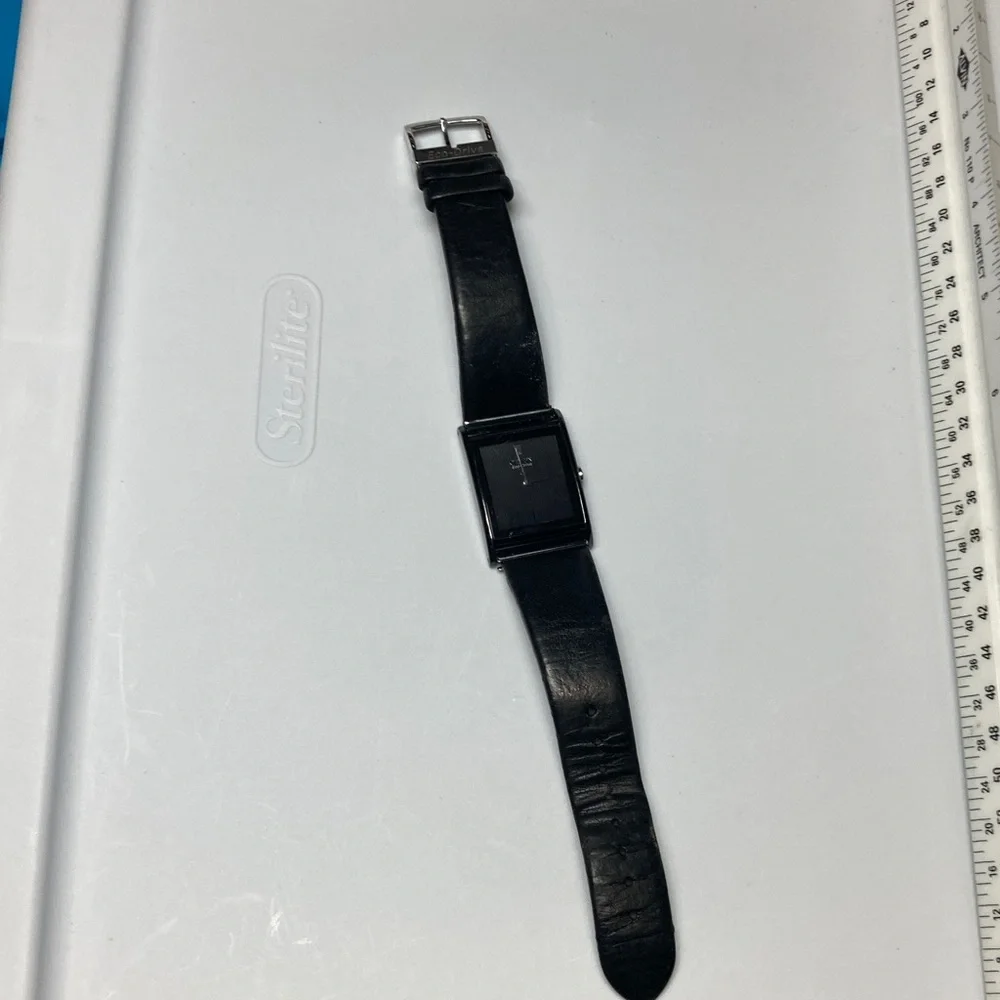 Citizen Eco Drive, parts or restore, untested, black dial, NO BATTERY.